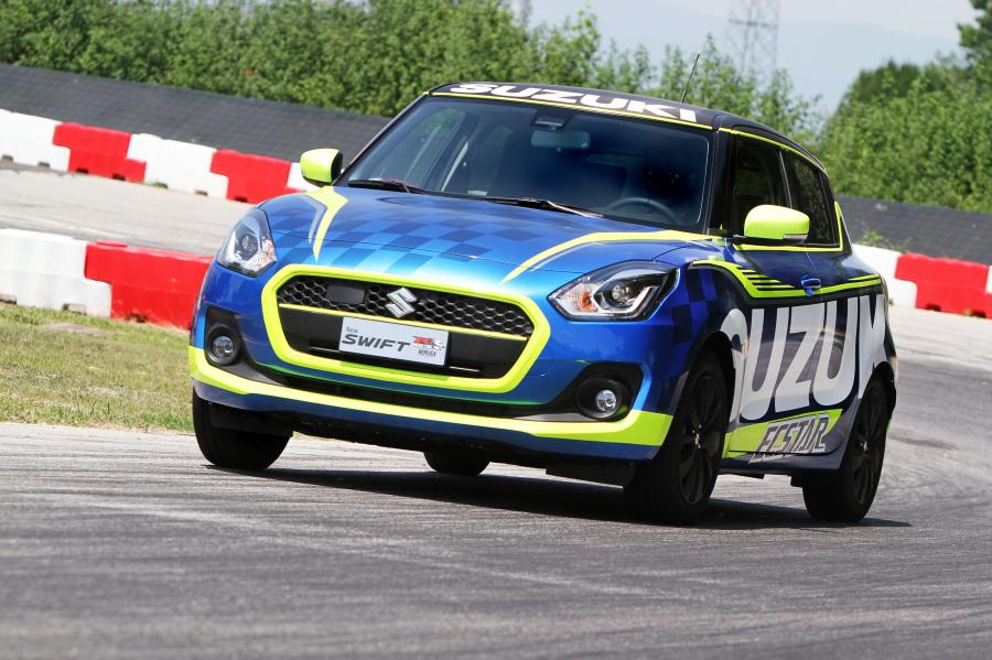  Suzuki Swift GSX-RR Replica 2017 года  (фото 7 из 26)